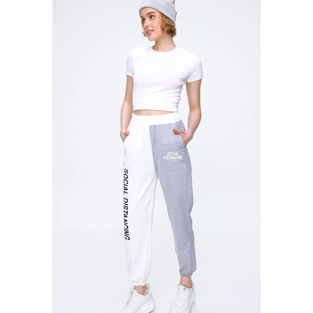 Women’s Gray Color Block Letter Printed Sweatpants