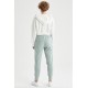 Women Relax Fit Jogger Sweatpants With Pockets and Waist Laced